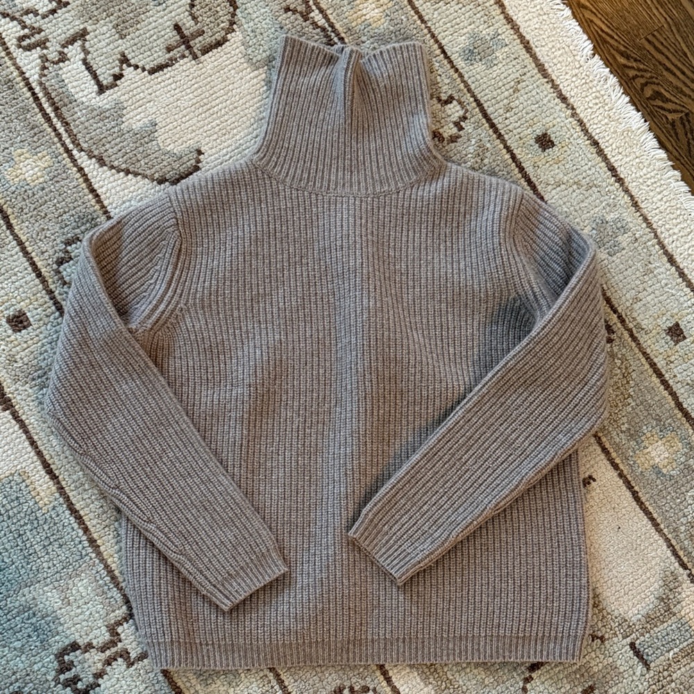 Jenni Kayne 100% Cashmere Ribbed Turtleneck Sweater - Taupe S